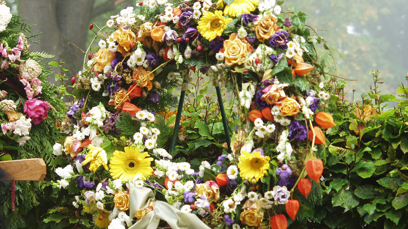 Standing Sprays & Wreaths