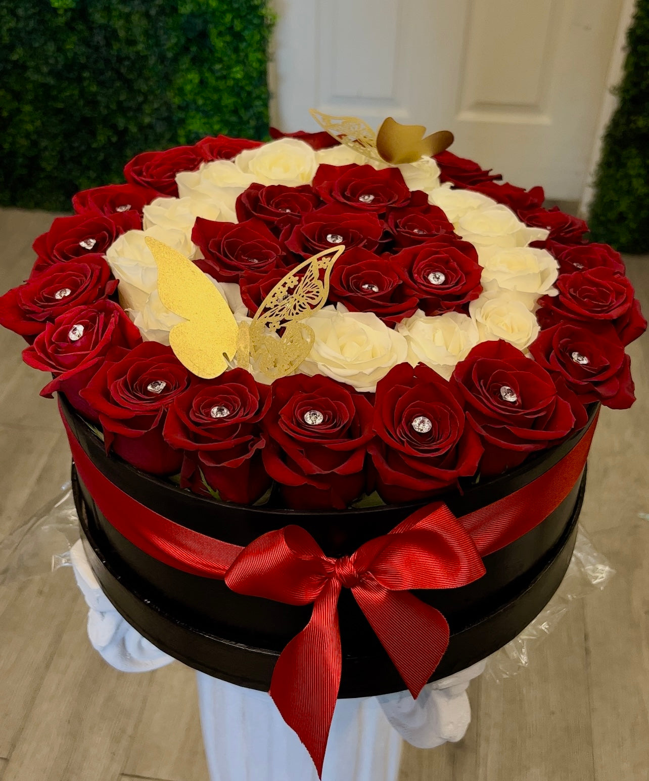 50 rose Love is in the Air