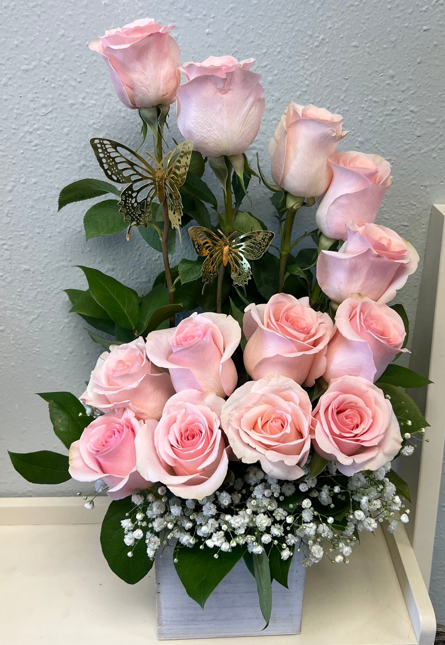 Elegant Pink Rose Staircase – L & G FLOWER SHOP, Las Vegas NV
