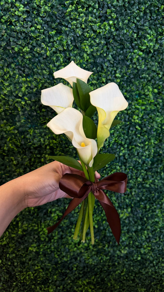 4 mini Calla lily Bouquet