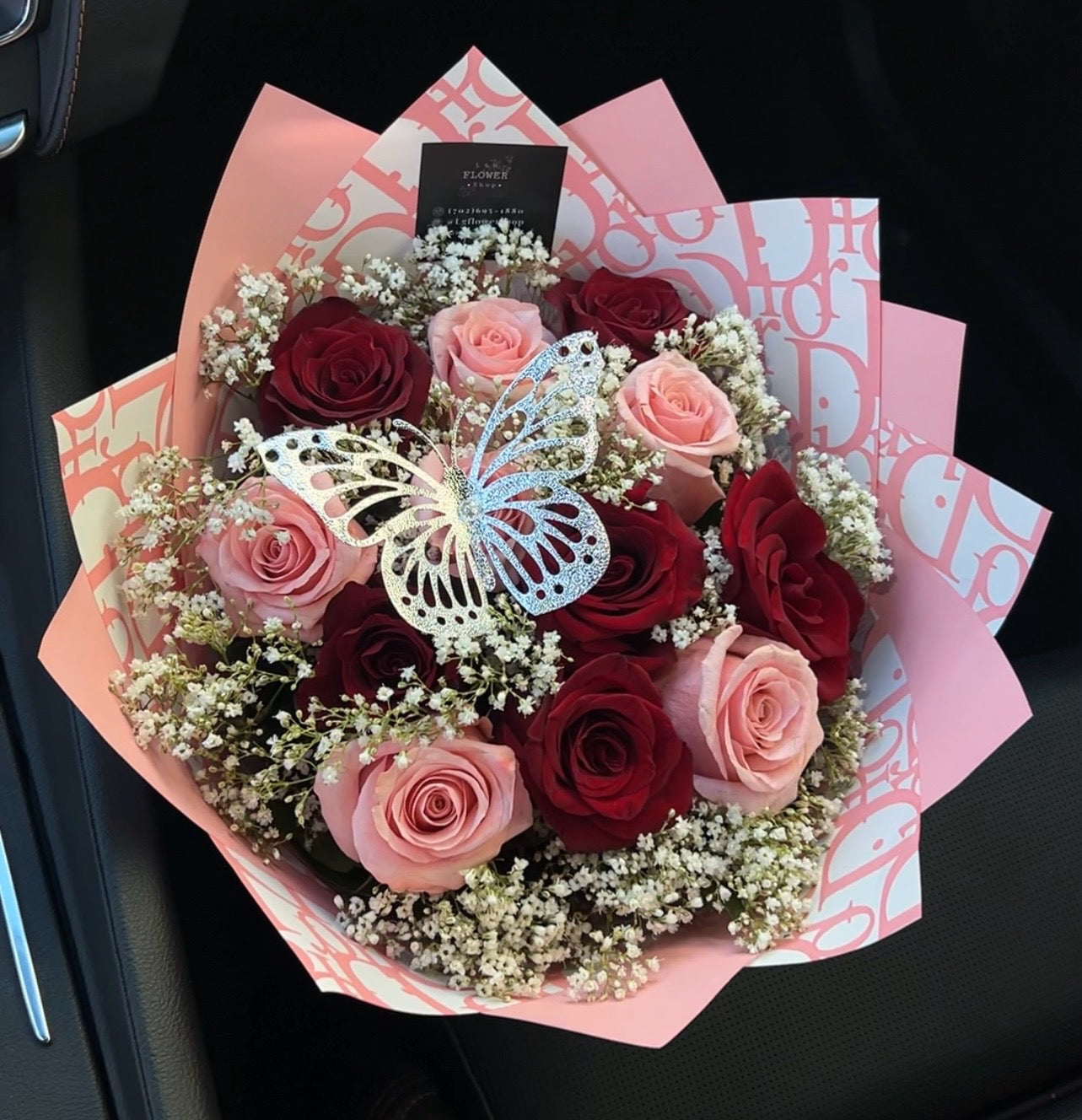 12 Rose Love Bouquet