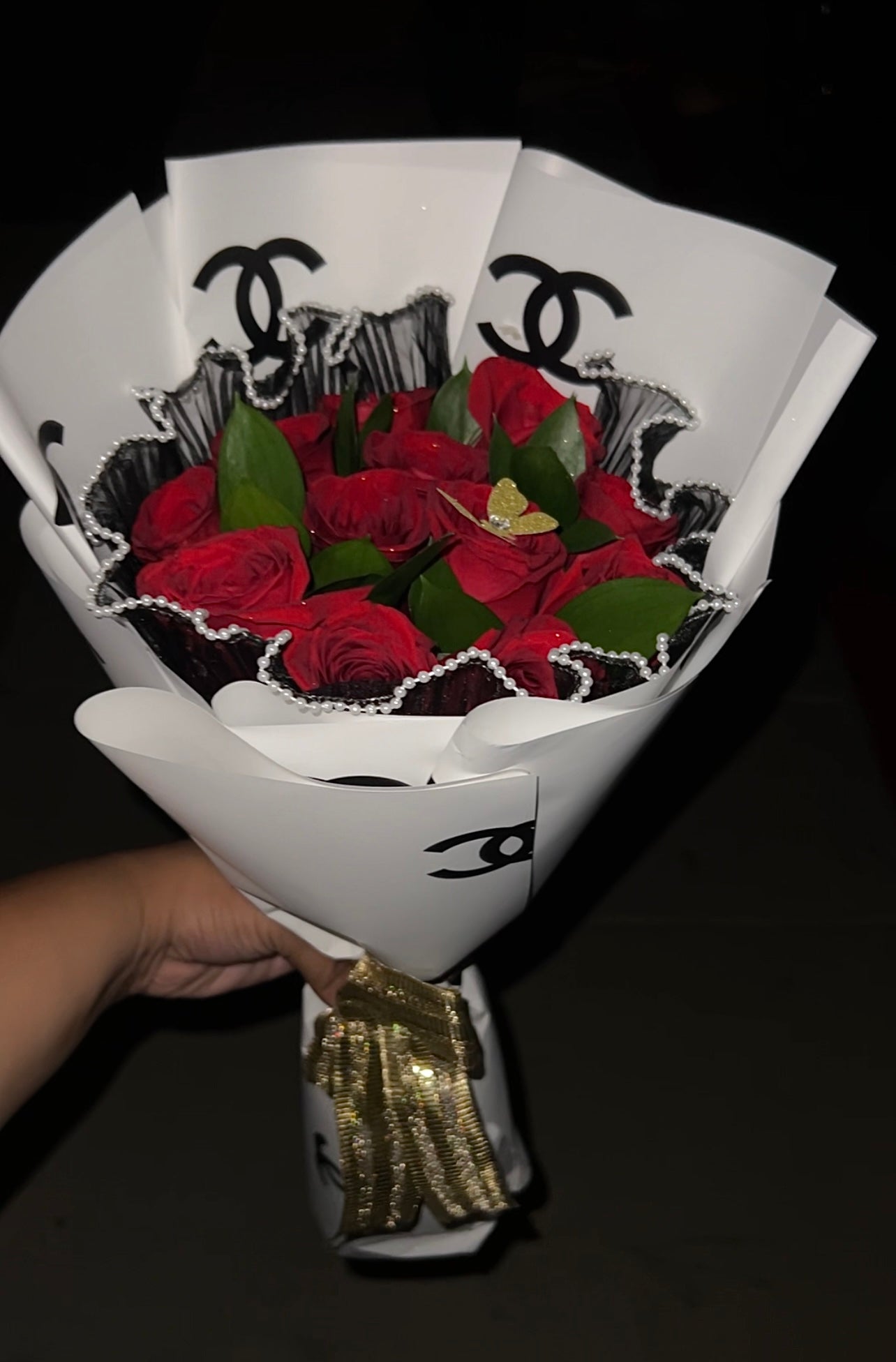 12 Rose Chanel Bouquet